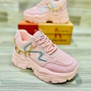 trendy girls casual sneakers