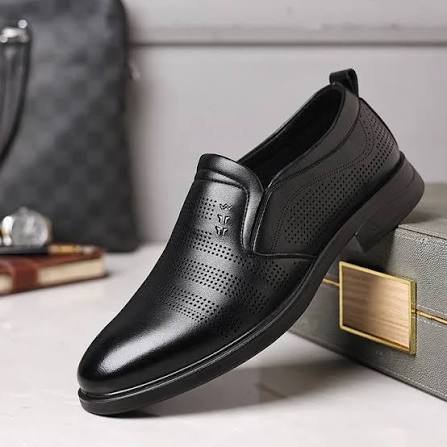 Men's footwear for formal and casual occasions